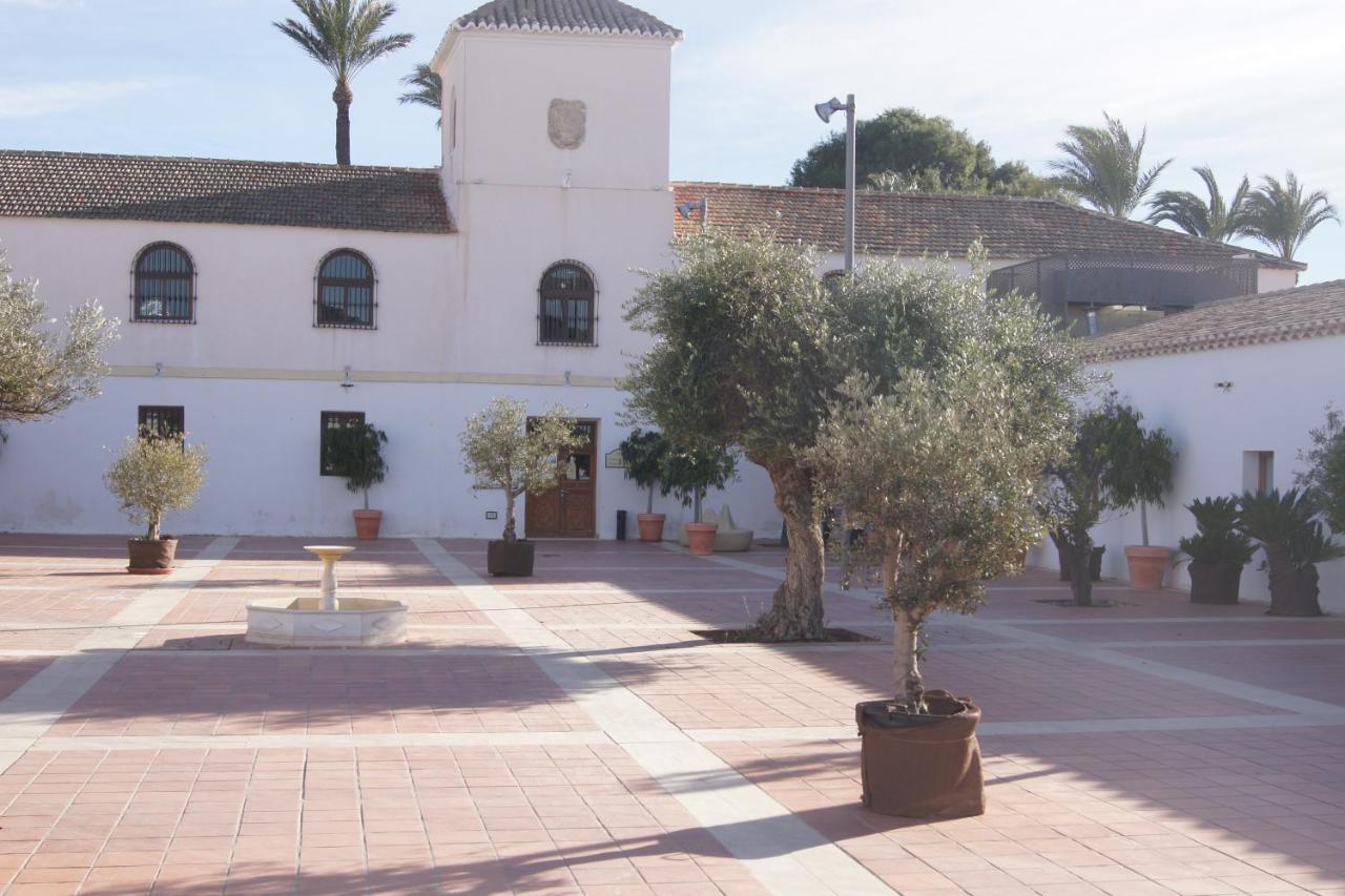 Hacienda Requelme Golf Resort Apartment Сусина Стая снимка